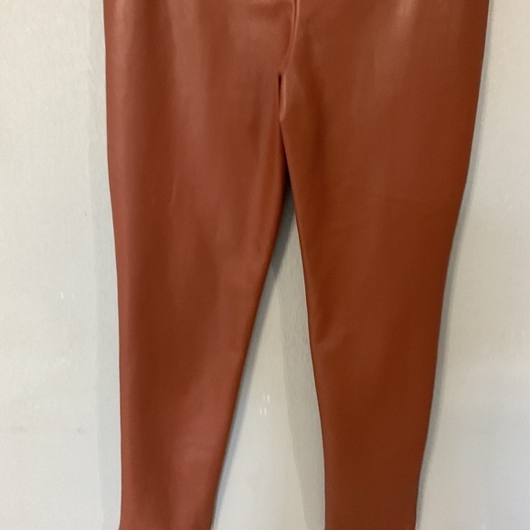 Fashionnova Blondie Belted Faux eather Pants - Chestnut Medium new with tags - Picture 9 of 12